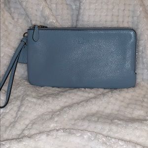 Coach Bags - Coach wristlet Coach Bags - Coach wristlet